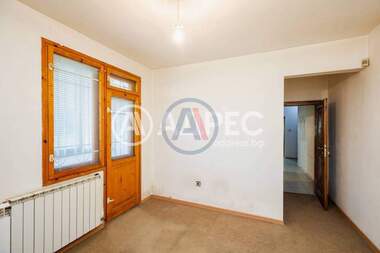 Продажба - Апартамент в Център,  Варна