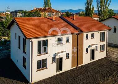 Продажба - Къща в Костинброд,  София Област