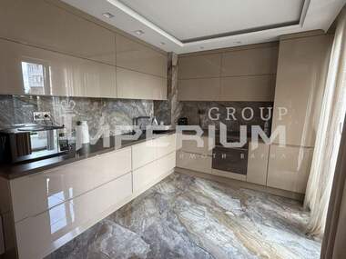 Închiriere - Apartament în Ceaîka,  Varna