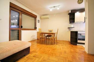 Închiriere - Apartament în Țentăr,  Burgas