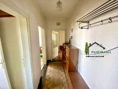 Vânzare - Apartament în Center,  Șumen