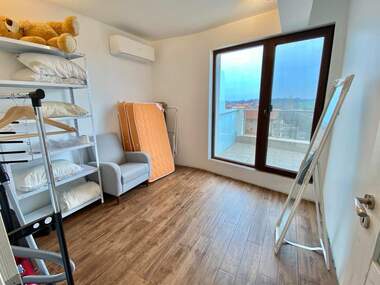 Închiriere - Apartament în Sarafovo,  Burgas