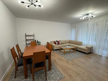 Vânzare - Apartament în Văzrajdane,  Burgas