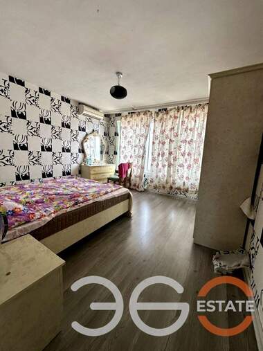For sale - Apartment in Liatno kino Trakia,  Varna