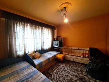 For sale - Apartment in Vazrajdane,  Haskovo