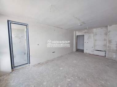 Vânzare - Apartament în Kărșiaka,  Plovdiv