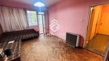 Vânzare - Apartament în Mladejki hălm,  Plovdiv