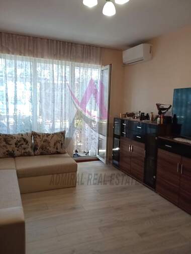 Vânzare - Apartament în Văzrajdane 4,  Varna
