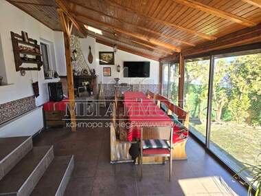 Vânzare - Casă în Izgrev,  Sliven