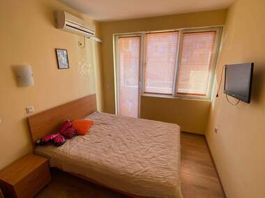 Închiriere - Apartament în Lazur,  Burgas