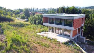 Verkauf - Haus in Iztok,  Pernik