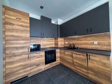 Închiriere - Apartament în Bratia Miladinovi,  Burgas