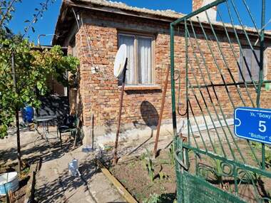For sale - House in Prisad,  Burgas