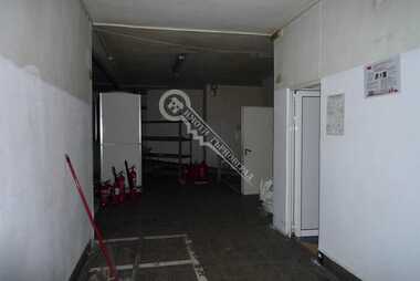 For sale - Warehouse/Storage Unit in Promishlena zona - Zapad,  Veliko Tarnovo