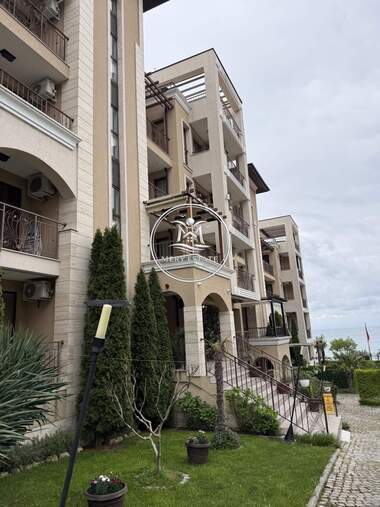 Продажба - Апартамент в Несебър,  Бургас