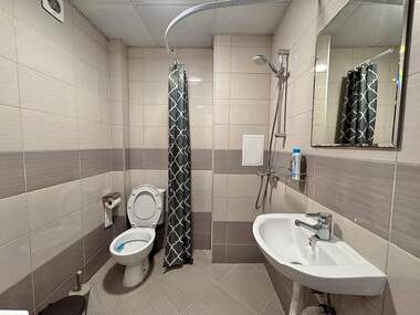 Închiriere - Apartament în Lazur,  Burgas