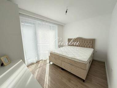 Vânzare - Apartament în Center,  Șumen