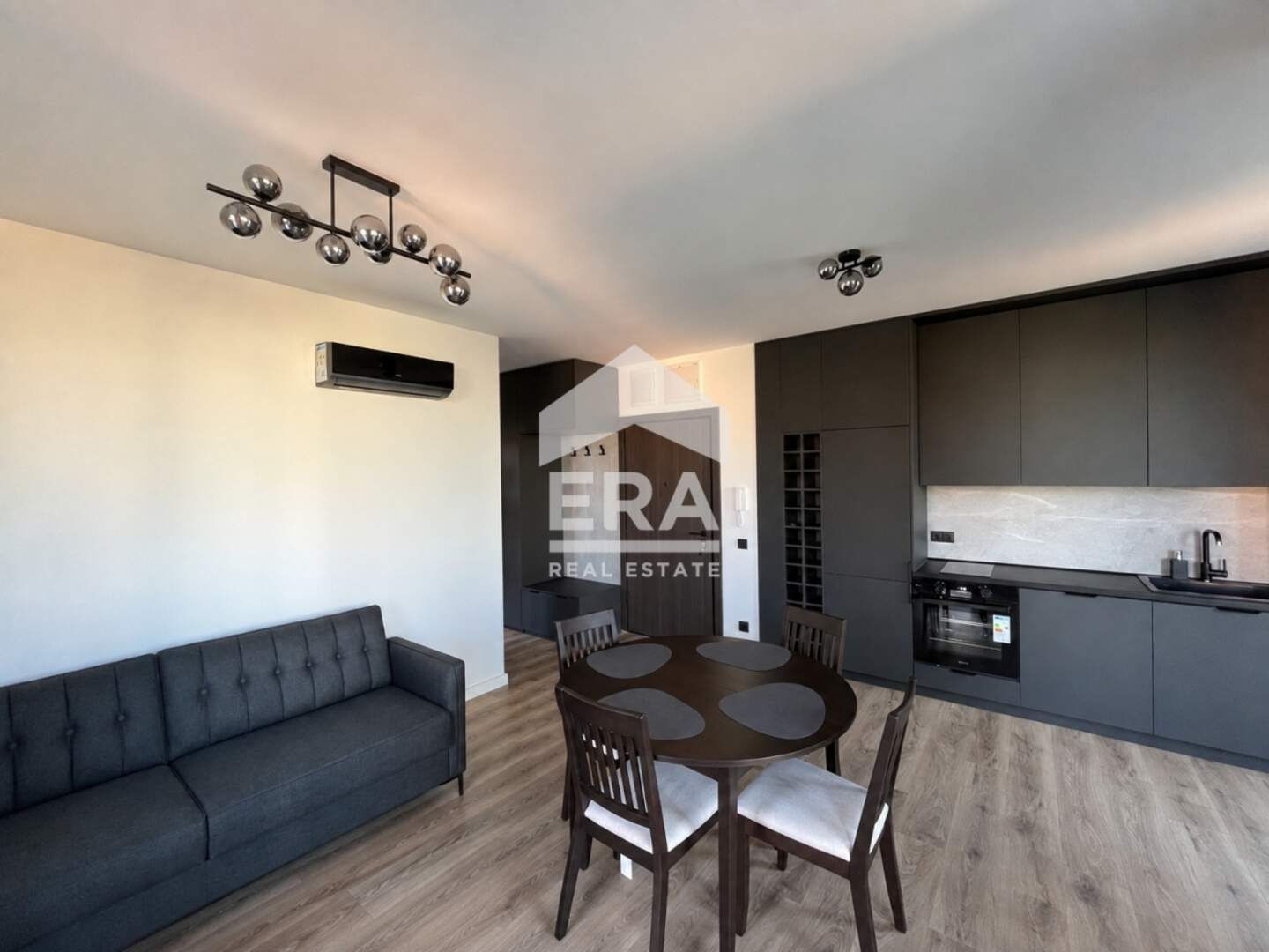 1 bedroom Apartment in Vitosha, Sofia – photo 2