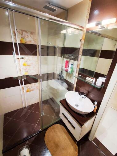Închiriere - Apartament în Lazur,  Burgas
