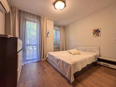 Miete - Wohnung in Wazrajdane,  Burgas