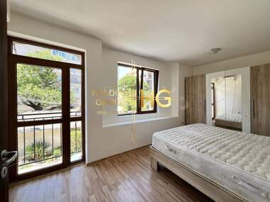 For sale - Apartment in Operata,  Varna