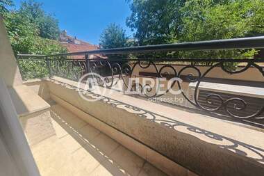 Наем - Апартамент в Център,  София