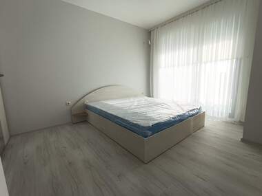 Închiriere - Apartament în Slaveîkov,  Burgas