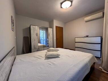 Miete - Wohnung in Wazrajdane,  Burgas