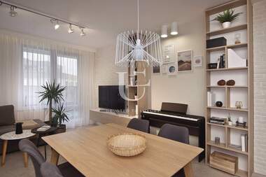 Vânzare - Apartament în Mladost-2,  Sofia