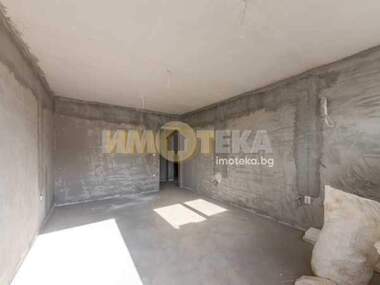 For sale - Office in Vazrajdane 2,  Varna