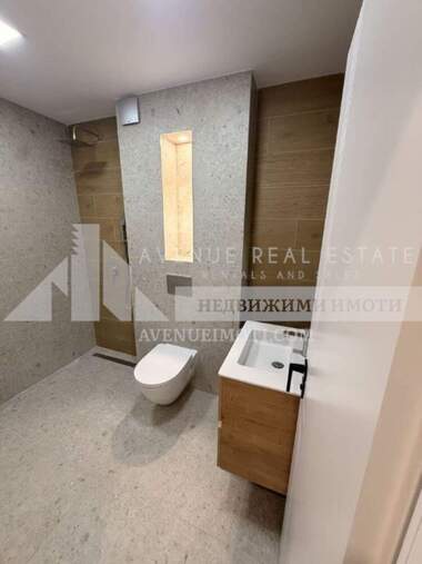 Продажба - Апартамент в Кючук Париж,  Пловдив