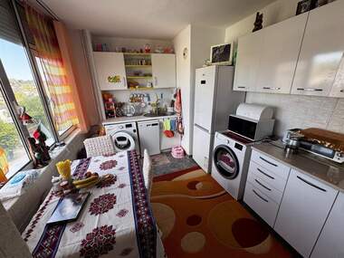 For sale - Apartment in Varosh,  Razgrad