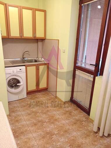 Miete - Wohnung in Sportna zala,  Warna