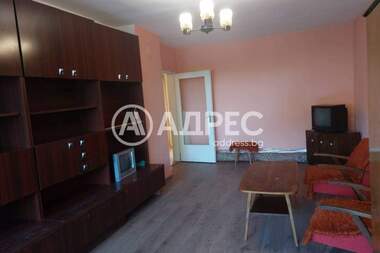 Închiriere - Apartament în Văzrajdane,  Burgas