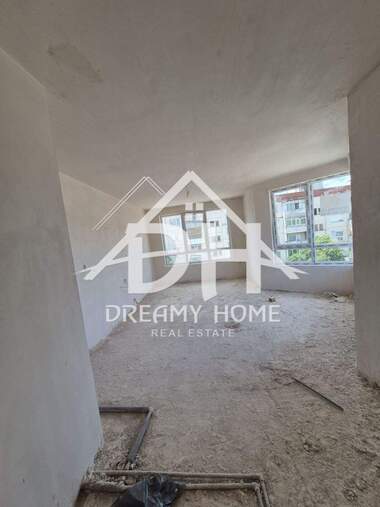 Satış - Apartman olarak Vazrojdenci,  Karcali