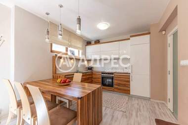 Închiriere - Apartament în Sfinții Constantin și Elena,  Varna