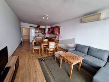 Închiriere - Apartament în Ceaîka,  Varna