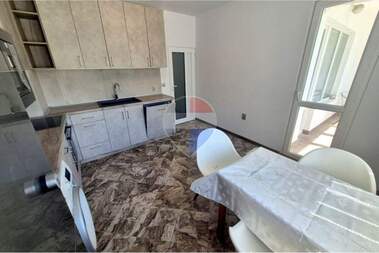 Kira - Apartman olarak Liatno kino Trakia,  Varna
