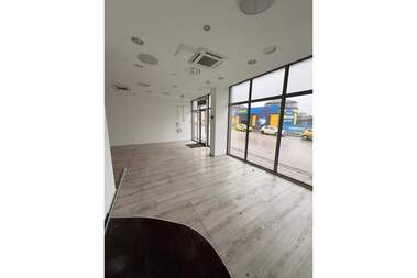 For rent - Store in Centar,  Targovishte