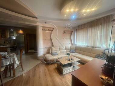 For rent - Apartment in Mladejki halm,  Plovdiv