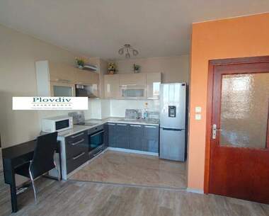 Miete - Wohnung in Üjen,  Plowdiw
