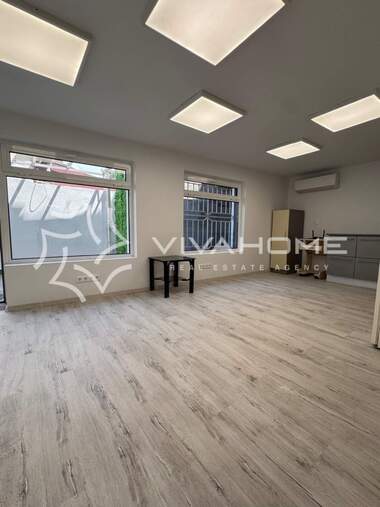 For sale - Store/Office/Storage/Beauty saloon/Venue/Dental office in Center,  Varna