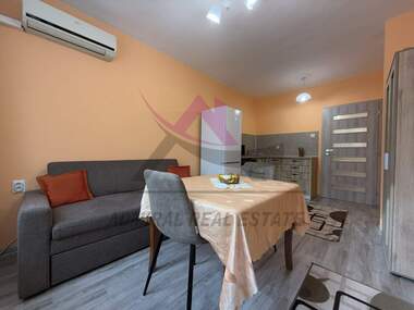 For rent - Apartment in Konfuto,  Varna