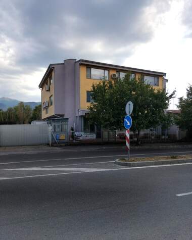 Verkauf - Industriegebäude/Autowerkstatt/Lagerhalle/Lager/Fitnessstudio in Dupniza,  Küstendil
