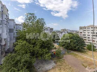 Продажа - Квартира в Младост 1,  Варна