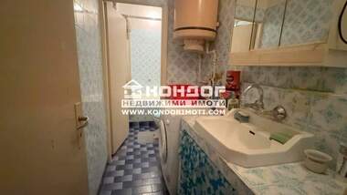 Продажба - Апартамент в Тракия,  Пловдив