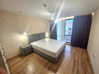Închiriere - Apartament în Slaveîkov,  Burgas