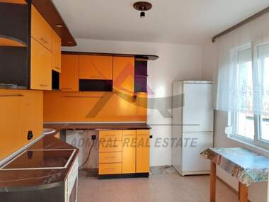 Miete - Etage von Haus in Winiza,  Warna