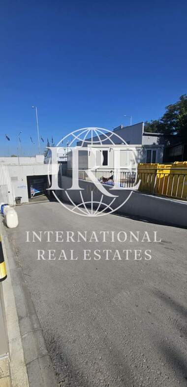 For rent - Store in Metro,  Varna