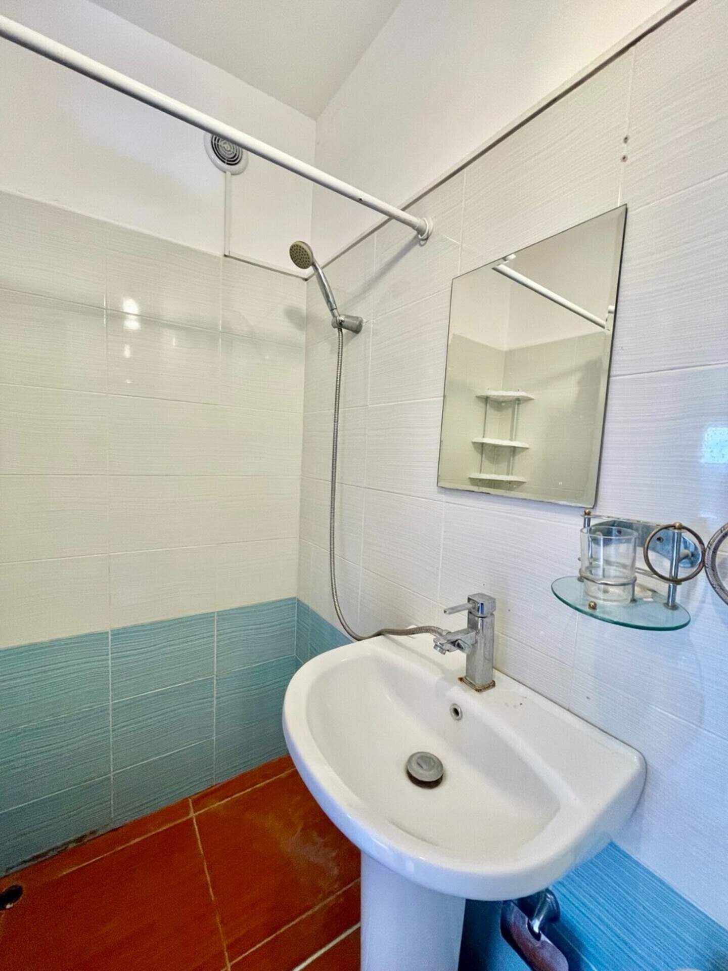 Cu trei camere Apartament în Galata, Varna – fotografia 8